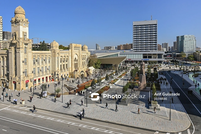 Bakının mərkəzində avtomobillərin hərəkəti ləğv edilib, avtobus və velosiped zolaqları yaradılıb