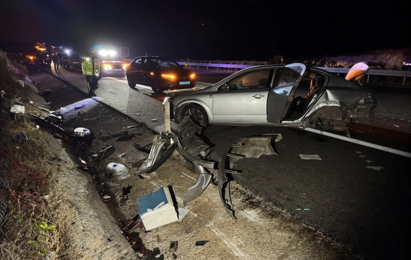 İstanbul-İzmir otoyolunda feci kaza:  Tırdan düşen tomruklar can aldı