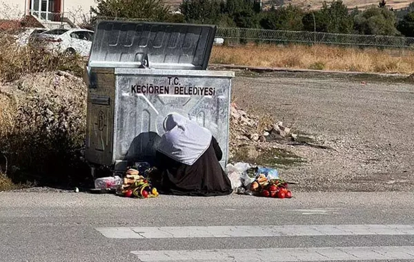 Ankara'da şok olay: Çöpten yiyecek toplayan kadın gözaltında