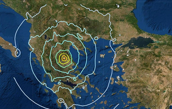 Yunanistan'da 5.3 büyüklüğünde deprem oldu