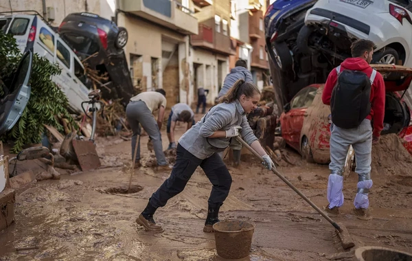 İspanya'da sel felaketi: Halk Kral ve ülke yönetimine sinirli