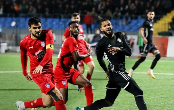 Azarkeşlər "Qarabağ" və "Turan Tovuz"u ziyana salıblar