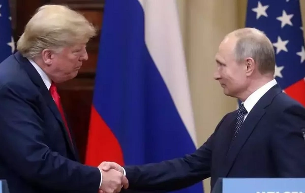 Putin, seçim zaferinden dolayı Trump'ı tebrik etti