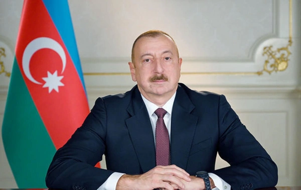 Cumhurbaşkanı İlham Aliyev 9 Kasım - Devlet Bayrağı Günü ile ilgili paylaşımda bulundu