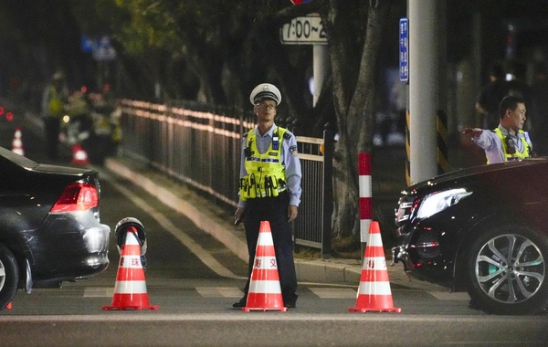 Çində kişi avtomobili insanların üzərinə sürdü: 30-dan çox ölən, 43 nəfər yaralanan var