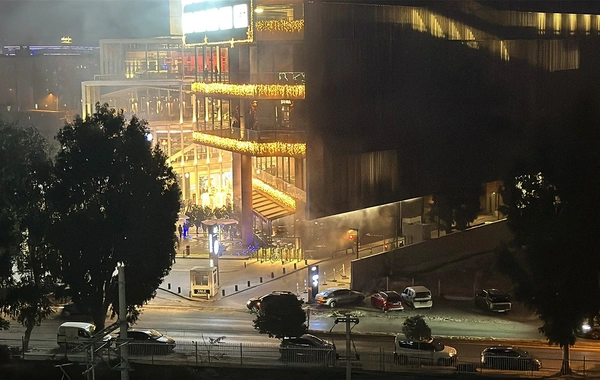 İzmir'in kalbinde yangın dehşeti: Ege Perla AVM alev alev