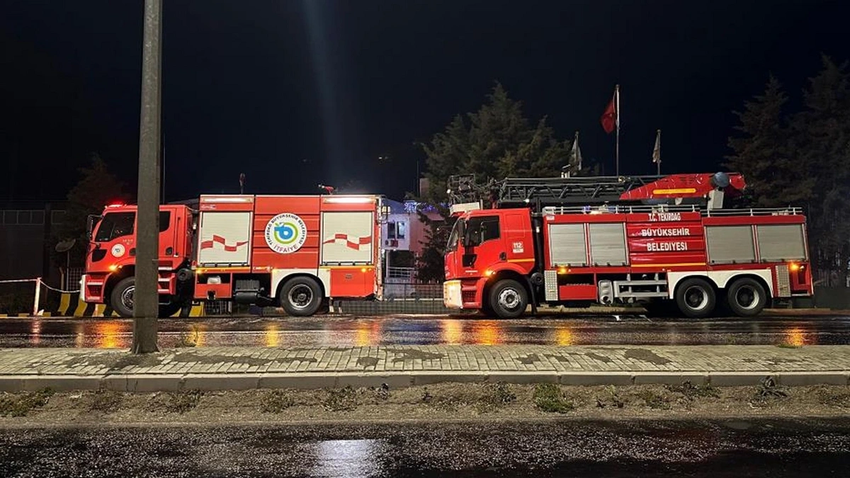 Tekirdağ'da kimyasal fabrikasında patlama: Büyük panik yaşandı