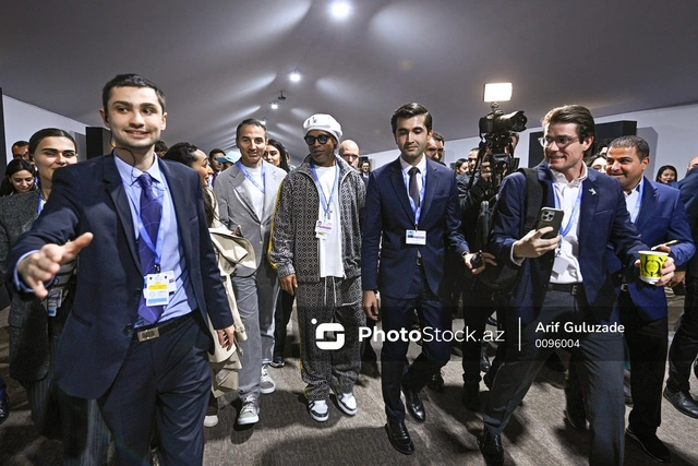 Ronaldinyo Bakı Olimpiya Stadionuna gəldi