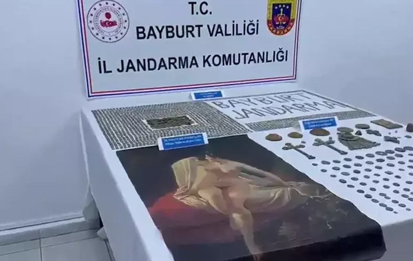 Jandarma, kaçakçıların eline geçen Picasso tablosunu kurtardı