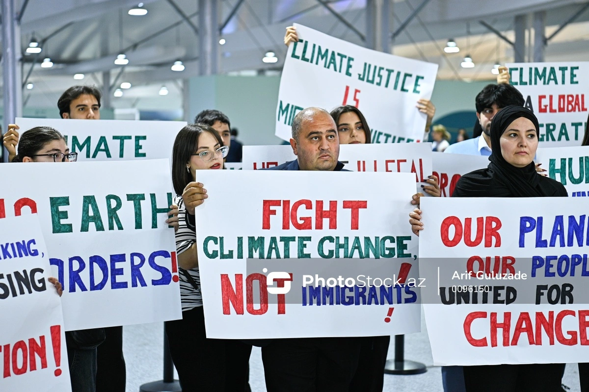 Bakıda COP29 çərçivəsində Avropada miqrantlara qarşı təzyiqlərlə əlaqədar səssiz aksiya keçirilib