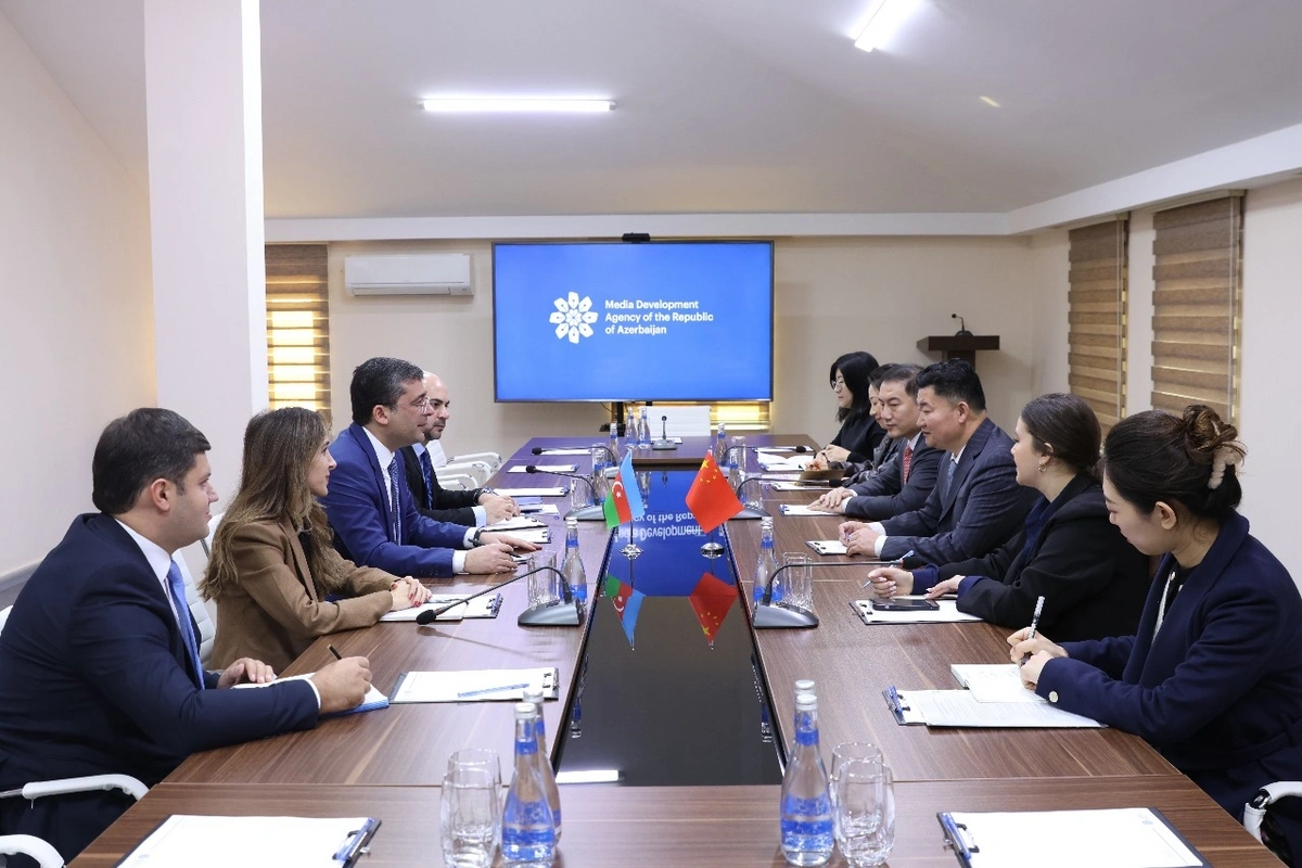 Azerbaycan ve Çin'in medya kuruluşları arasındaki iş birliği perspektifleri görüşüldü