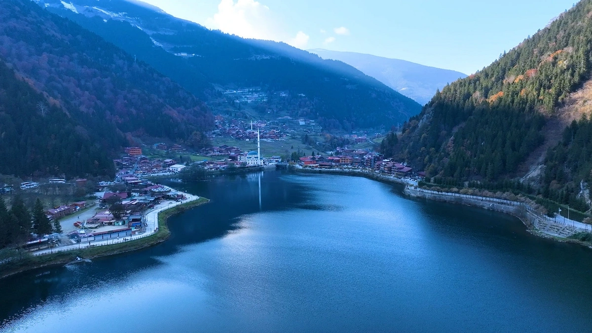 Uzungöl'ün çevresindeki kaçak binalar yıkılacak