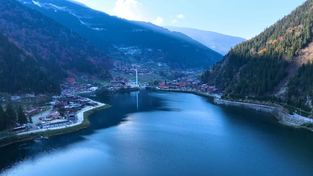 Uzungöl'ün çevresindeki kaçak binalar yıkılacak