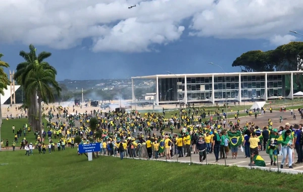 Braziliyada prezidentə sui-qəsd cəhdində şübhəli bilinən şəxslər saxlanılıblar