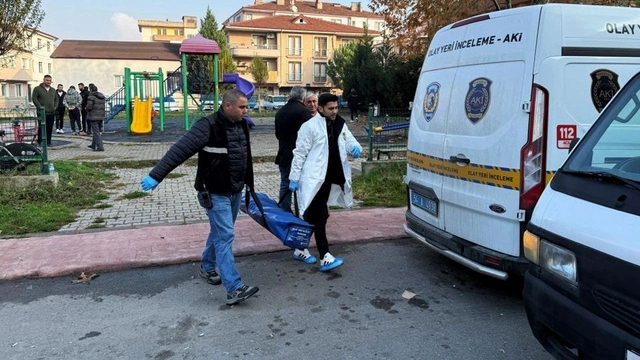 Sakarya'da şüpheli ölüm: Çocuk parkında ceset bulundu