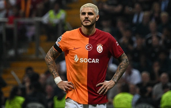 Mauro Icardi saçını boyattı, mesajını gönderdi