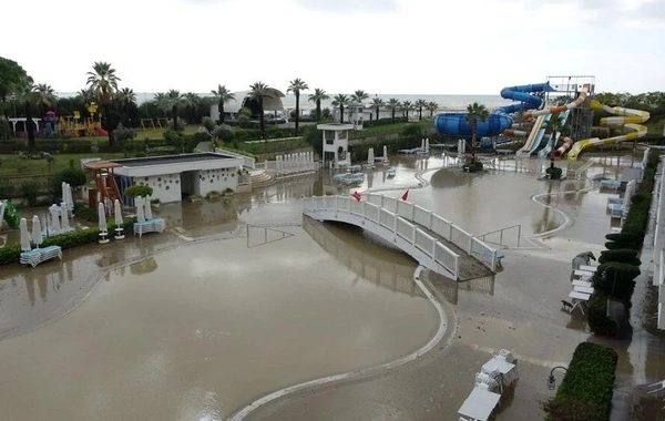 Antalyada hoteldən 400 nəfər təxliyə edilib