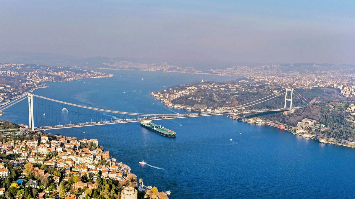 İstanbulda Bosfor boğazı bağlandı