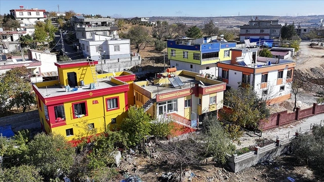 Gaziantep'te deprem sonrası yaraları saran proje: 1300 aile yeni evlerine taşındı