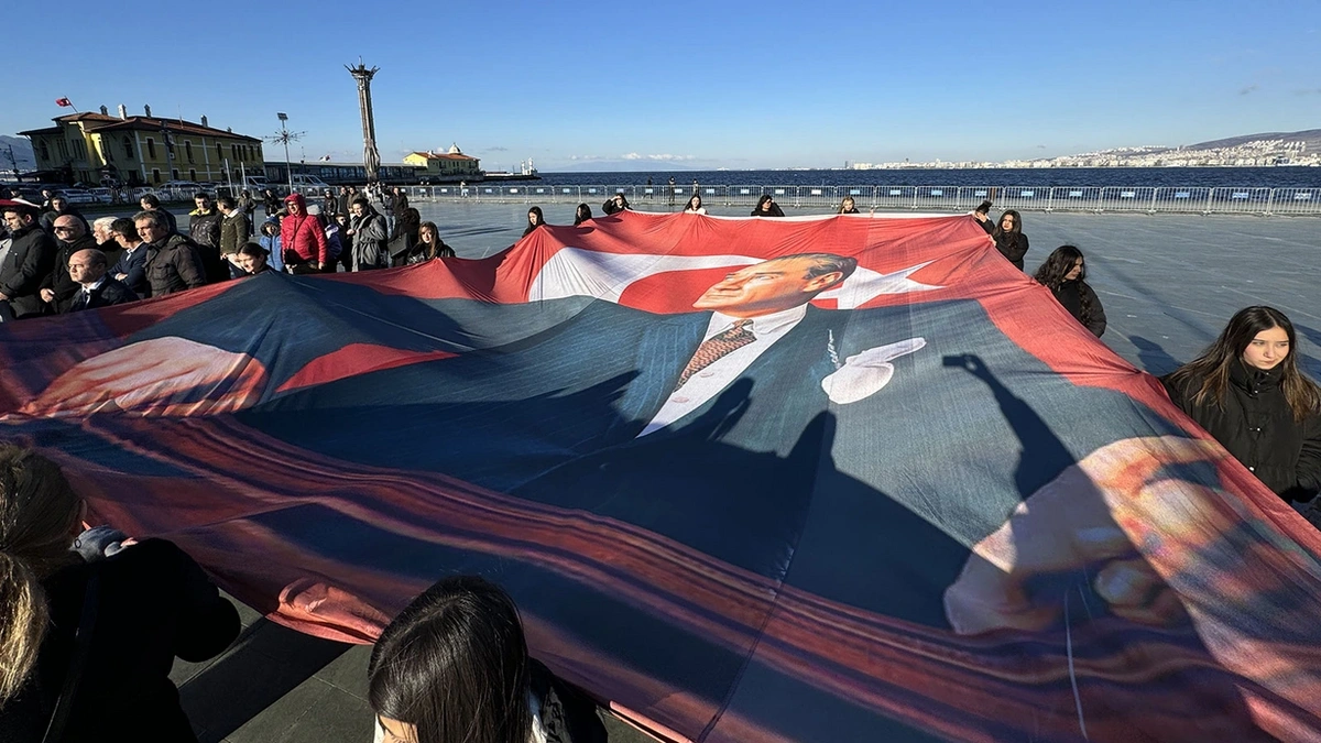 İzmir ve Aydın'da Öğretmenler Günü coşkusu