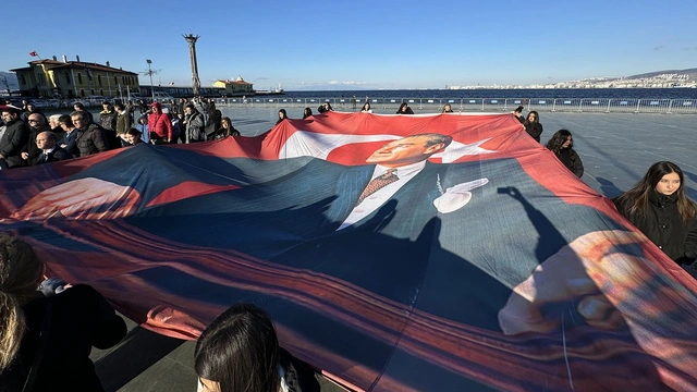 İzmir ve Aydın'da Öğretmenler Günü coşkusu