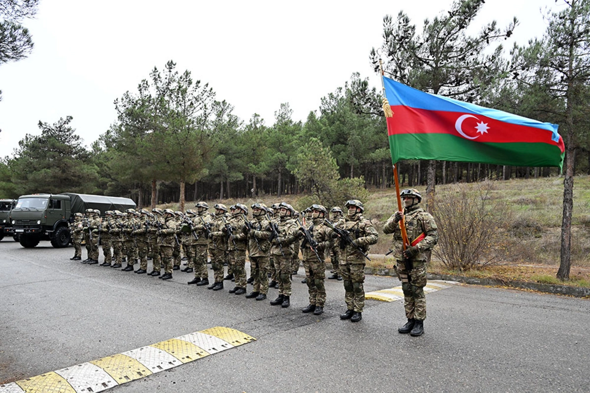 İran və Azərbaycan birgə hərbi təlimlərə başladılar