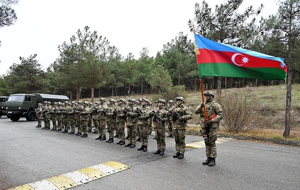 Азербайджан и Иран начали совместные военные учения