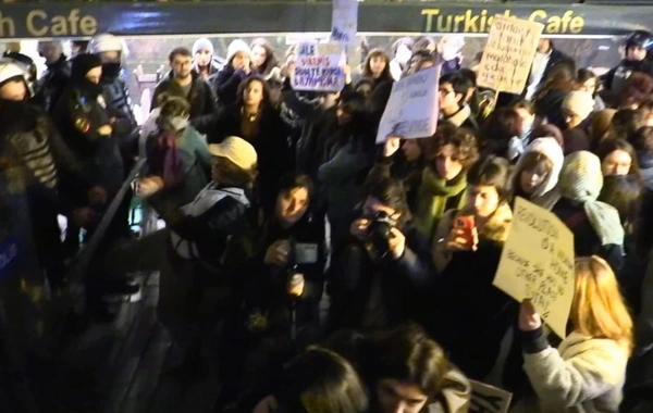 Polise saldırı: Taksim'deki izinsiz gösteride 169 gözaltı