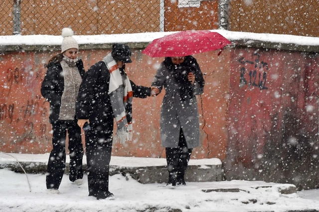 İstanbul, Ankara, İzmir... Kar yağışı var mı? 4 gün için açıklama geldi