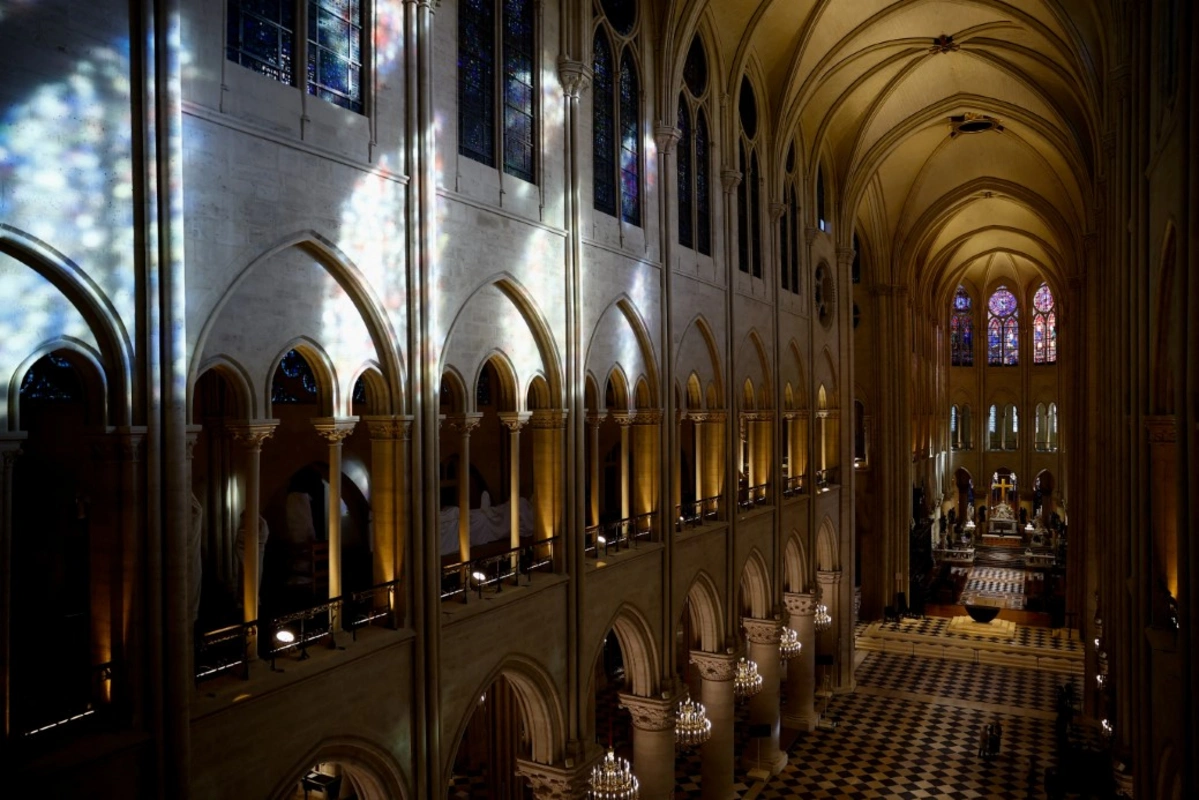 861 yıllık tarihi olan Notre-Dame Katedrali'nde yenileme çalışmaları tamamlandı