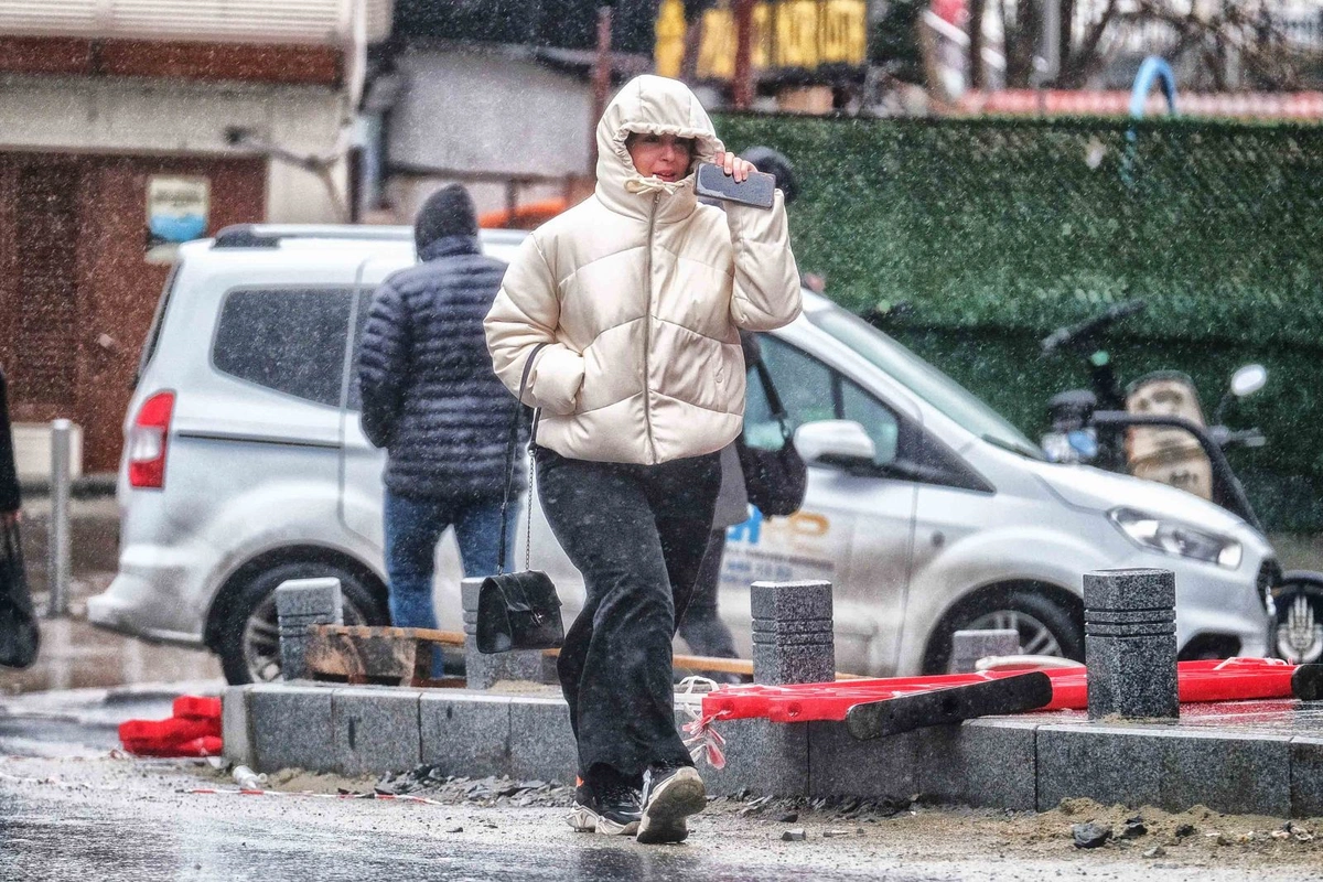 Sağanak ve fırtına kapıda: Meteoroloji'den 4 kent için sarı kodlu alarm