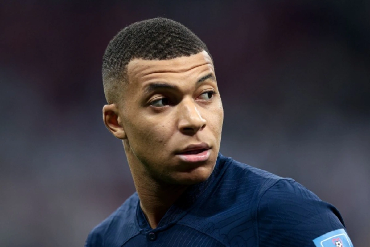 Mbappe maaş borcuna görə Fransa Futbol Liqasına müraciət edib