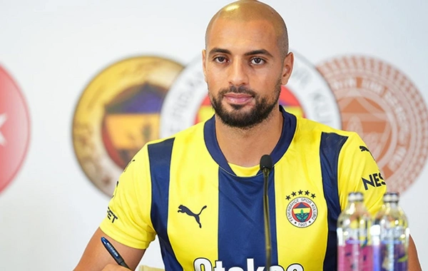 Amrabat Fenerbahçe'nin 'en'lerini paylaştı