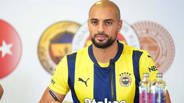 Amrabat Fenerbahçe'nin 'en'lerini paylaştı