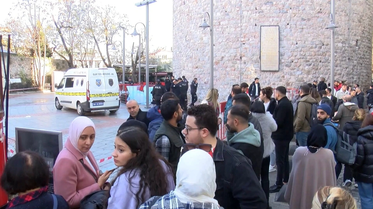 Galata Kulesi'nden feci olay: 19 yaşındaki genç öldü