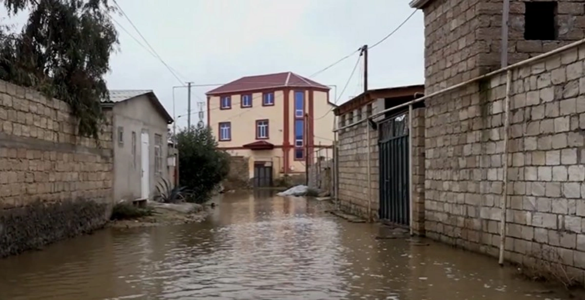 Şağan sakinlərinin evləri su altında qaldı