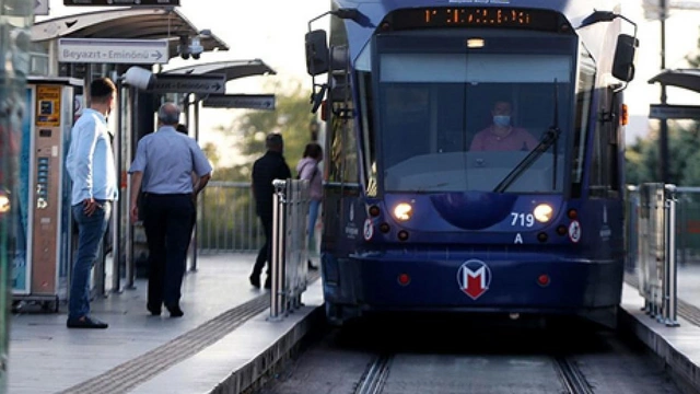 Kabataş-Bağcılar tramvay hattında aksama: Seferler kısıtlandı