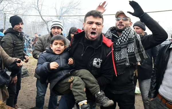 "Berlini cəhənnəmə çevirəcəyik!" - Suriyalı qaçqınlar Avropada müharibəyə başlamağa hazırdırlar