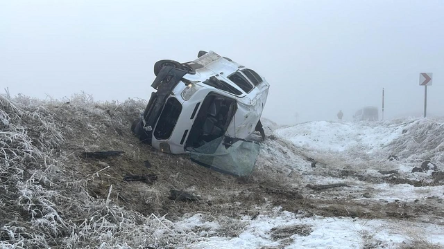 Muş'ta öğretmenleri taşıyan minibüs devrildi: 9 yaralı