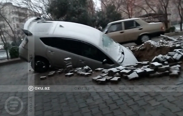 В Абшеронском районе Prius упал в канаву