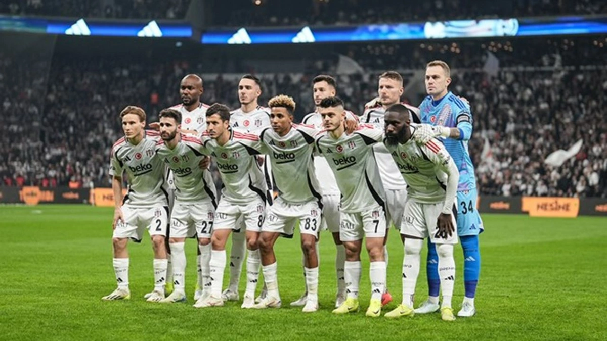 Beşiktaş devre arasında 4 yıldızla yollarını ayıracak