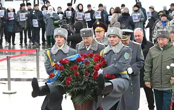 Kazakistan'da bağımsızlığın yıl dönümü: Tokayev'den anlamlı sözler