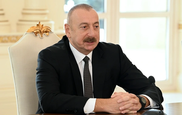 Azerbaycan Cumhurbaşkanı İlham Aliyev, Katar Emiri'ni tebrik etti