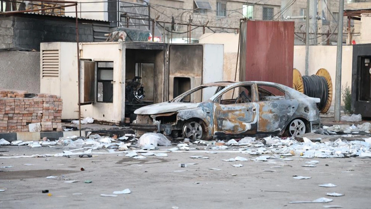 İran ve Hizbullah'ın Suriye'deki vahşeti: Karargahta onlarca ceset bulundu