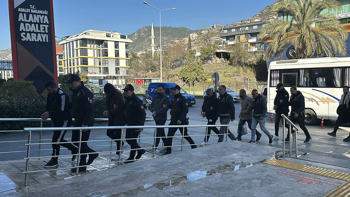 Alanya'da yasadışı bahis operasyonu: 13 gözaltı