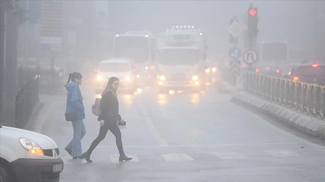 Çeşitli illerde etkili olan yoğun sis ulaşımı olumsuz etkiledi