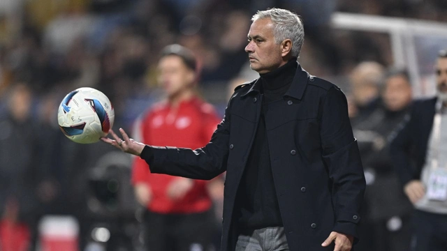 Mourinho Eyüpspor maçı sonrası konuştu: "Felaket bir maçtı"