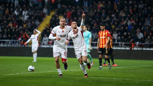 Galatasaray fırtınası Kayserispor'u devirdi