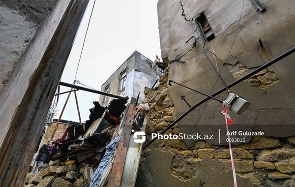 Bakıda yarımtikili uçub, ölən var