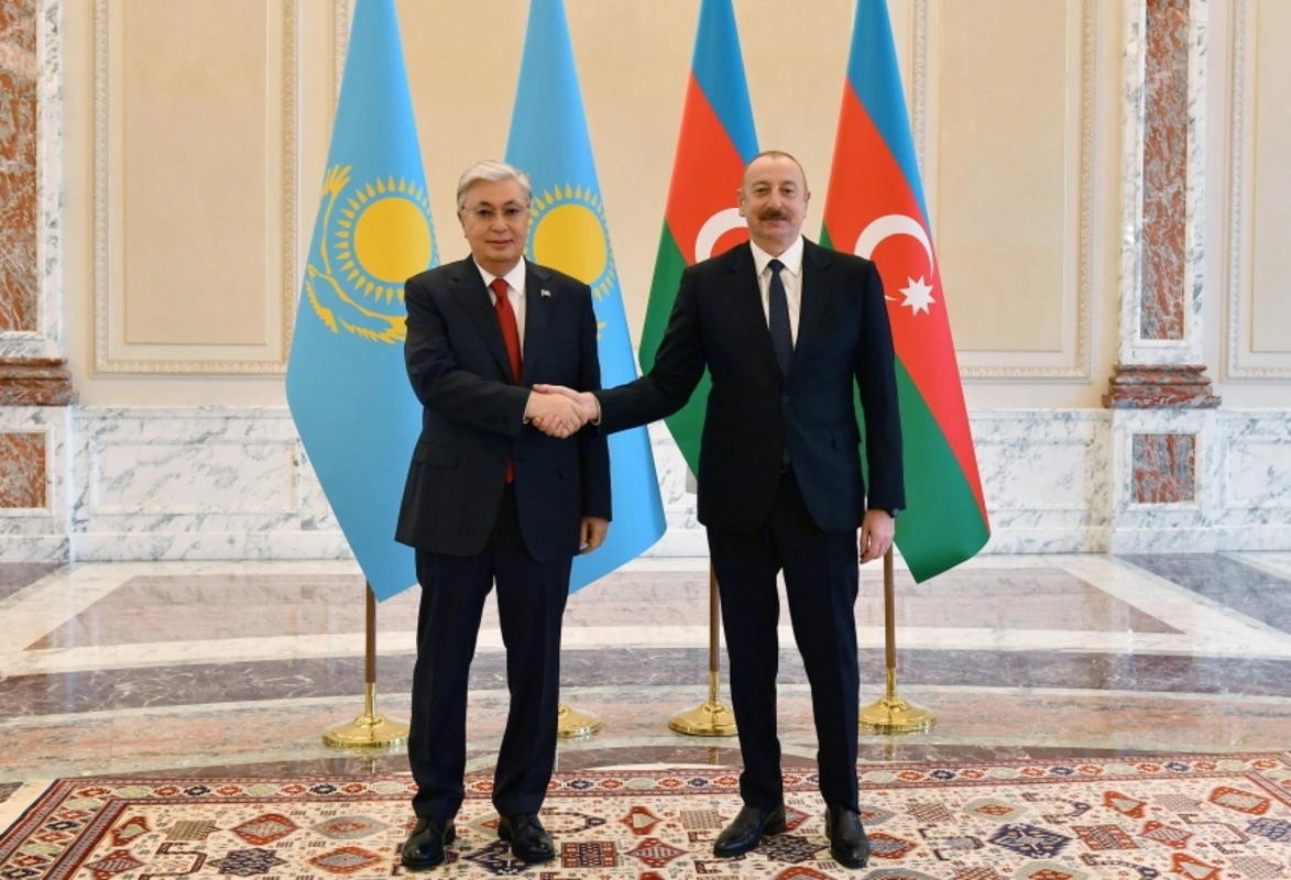 Kazakistan cumhurbaşkanı İlham Aliyev'i aradı